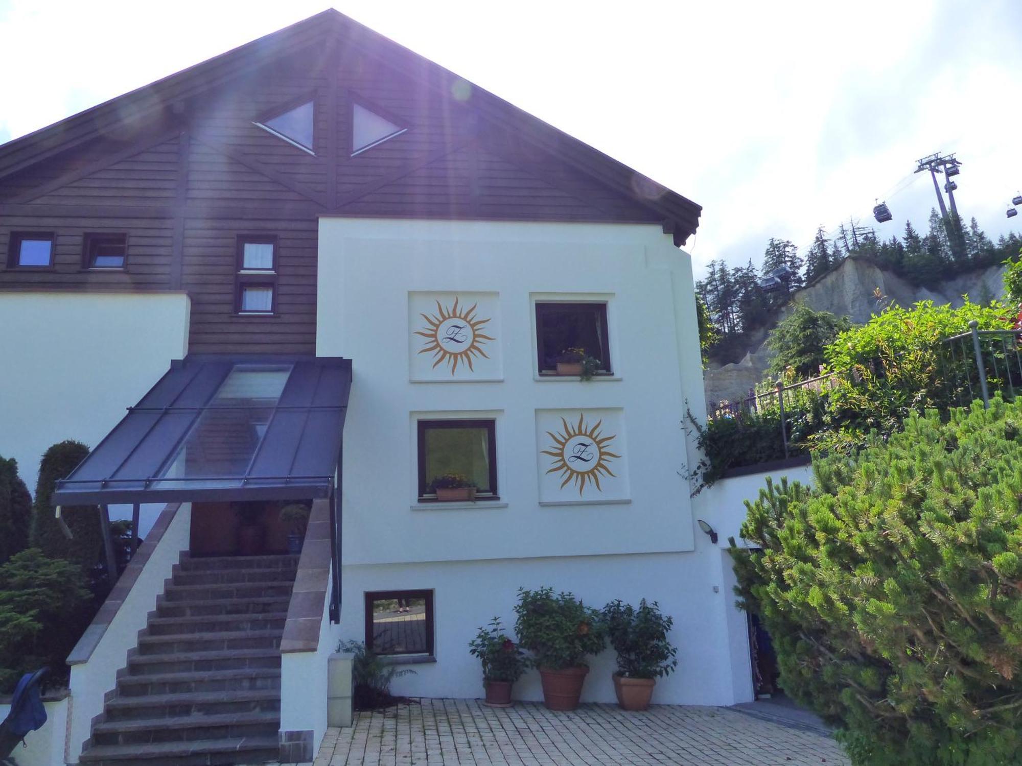 Hotel Garni Zerzer Serfaus Exterior photo