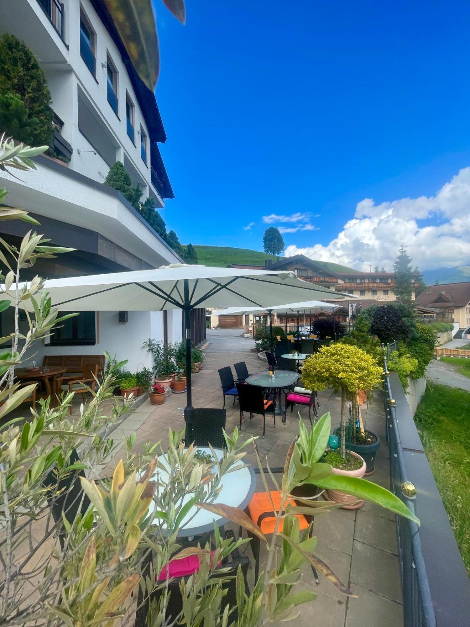 Hotel Garni Zerzer Serfaus Exterior photo